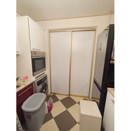 Двери-купе для разделения комнаты 